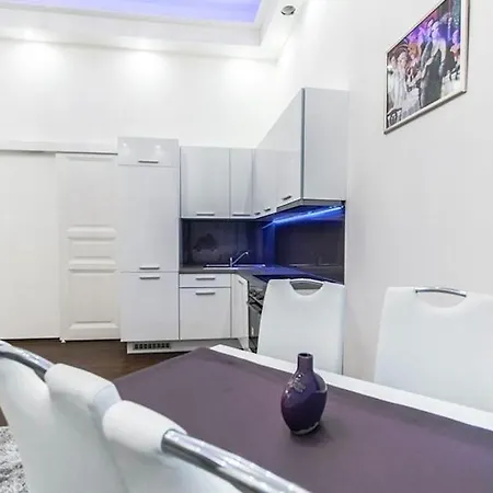 Apartment White House *