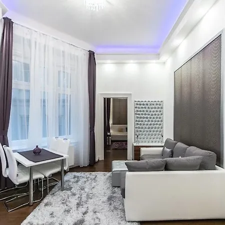 Apartment White House *