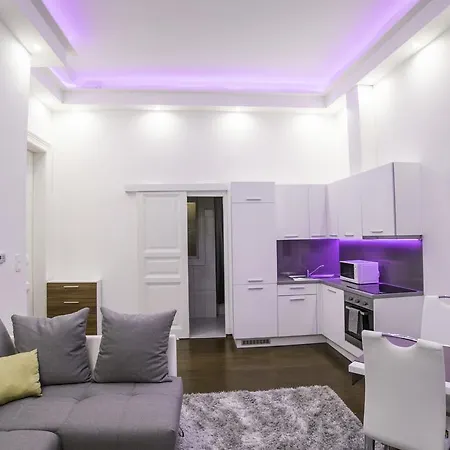 White House Apartment Budapest